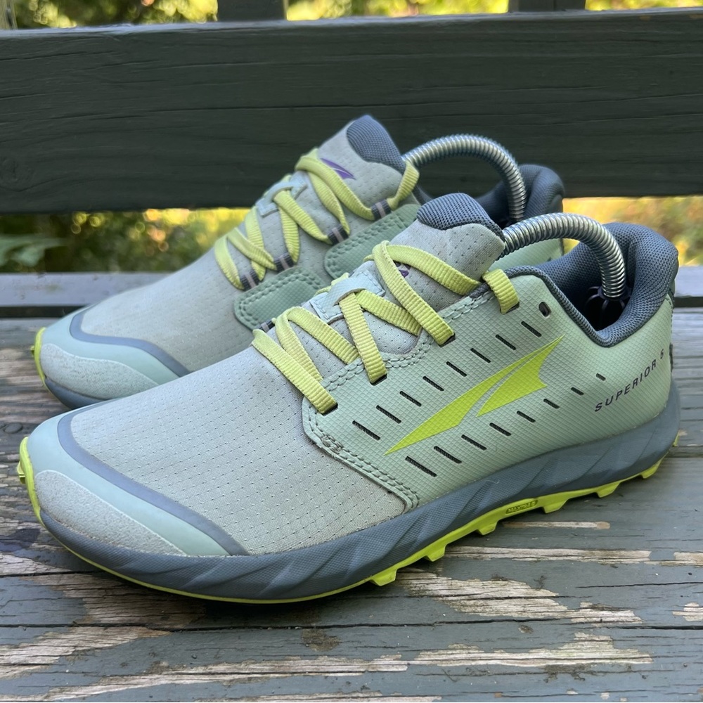 Altra Superior 5 Running Shoes Sneakers Green Grey MaxTrac Sole Women’s Size 6